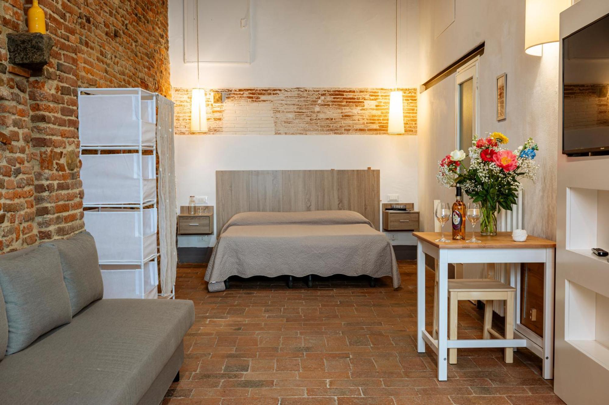 Antica Casa Dei Rassicurati Bed & Breakfast Montecarlo Bagian luar foto